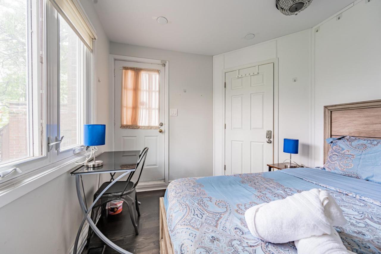 Beautiful Property In Downtown Core Close To Subway Station! Toronto Kültér fotó